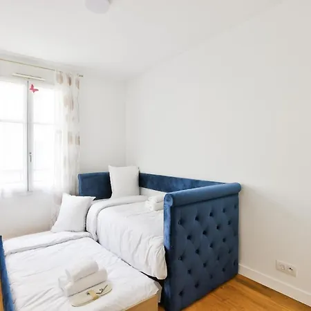 - La Défense - 2 Bedrooms *